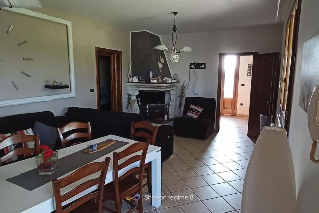 לבראנו Villa Delle Stelle Con Piscina מראה חיצוני תמונה